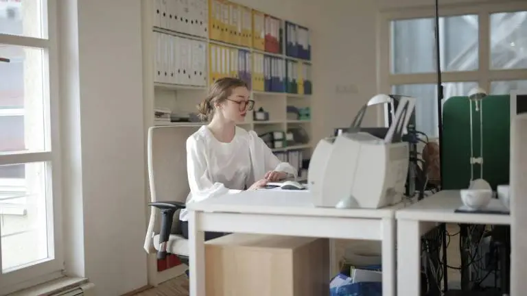 Essential Guide to Amazon 1099 Forms for 2024